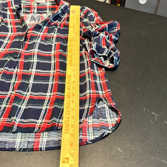 Market & Spruce Plaid Popover Top Women’s L Navy Red Long Sleeve 100% Rayon - Picture 3 of 6